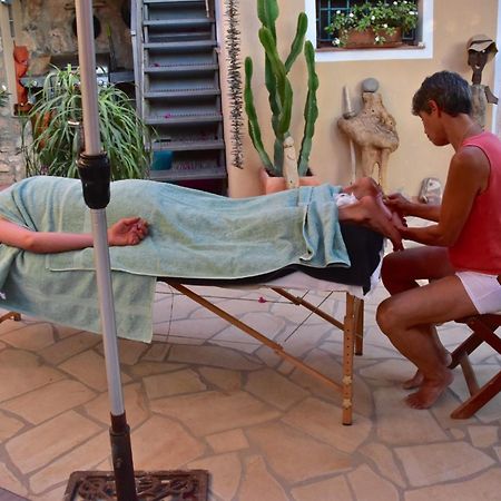 Dachterrassenzimmer In Romantischem Landhaus Mit Pool El Largo Bagian luar foto
